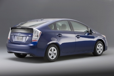 15_10_Prius-prv.jpg