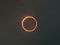 金環日食 “炎の指輪” 