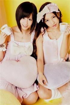 akb48_2010cal03.jpg