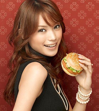 人気アイテム 蛯原友里 エビちゃん マクドナルド マック エビフィレオ