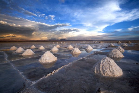 energy-lithium-salt-desert-bolivia-mounds_30250_big.jpg