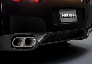 nissan_gtr_vspaec01.jpg