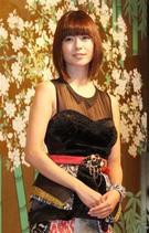 yoko_maki_1010111930014-p2.jpg
